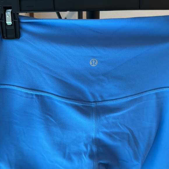 Lululemon Align High-Rise Crop 23" Blue Nile EUC Size 8 - Picture 8 of 11